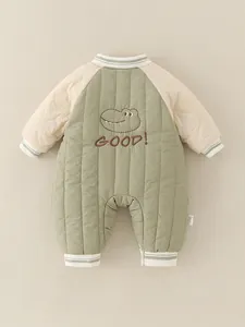 Doorgestikte baby romper met dinosaurus borduursel voor de winter in beige en groen
