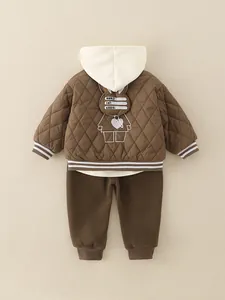 Gefüttertes Winter-Set für Jungen mit Steppjacke, Kapuze und Cartoon-Motiv auf dem Rücken
