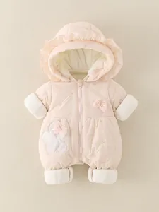 Combinaison hiver bébé rose à capuche avec broderie florale et doublure polaire
