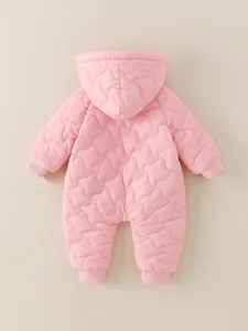 Combinaison à capuche matelassée rose pour bébé avec texture ondulée pour l'hiver
