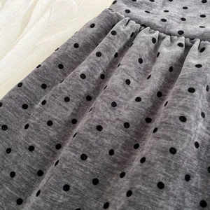 Mädchen Winter Weste Kleid mit Polka Dots Fleece Futter und eleganten Plissee Details