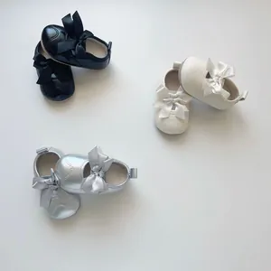 Chaussures Princesse Mary Jane pour Bébé Fille Hiver Chaud Doublure Peluche Semelle Souple Antidérapante Gros Nœud Premiers Pas Tout-petit