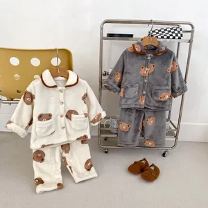 Ensemble pyjama d'hiver en polaire pour enfant avec motifs d'ours en crème et gris