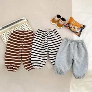 Pantalon polaire à rayures pour bébés en coton gris, noir et marron confortable