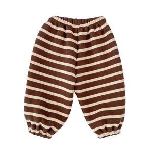 Pantalon de jogging d'hiver rayé pour tout-petits avec taille élastique en marron