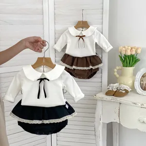 Süßes Frühlingsoutfit für Babys mit Schleifenkragen, Langarmshirt und Spitzen-Pumphose