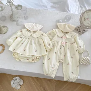 Dolce Pagliaccetto da Neonata in Cotone con Ricamo Floreale Completo Top e Pantaloni Colletto in Pizzo Fiocco Cappello a Maglia