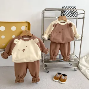 Ensemble sweat à capuche bébé avec oreilles d'ours 3D et pantalon assorti doux