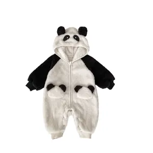Tutina neonato panda con cappuccio in morbido pile ideale per il caldo inverno