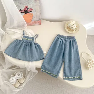 Girls denim two-piece set with daisy embroidery, lace camisole and wide-leg jeans