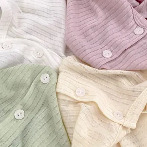 Sommerliche Babymädchen Strickjacke aus leichtem Rippstrick in verschiedenen Pastellfarben