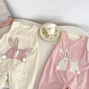 Détails de barboteuses pour bébé avec broderie lapin 3D et texture gaufrée douce