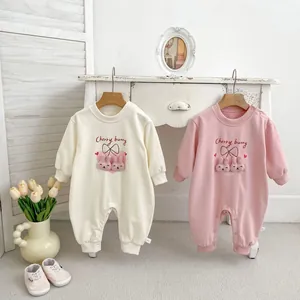 Barboteuses bébé mignonnes à manches longues avec broderie lapin en blanc et rose