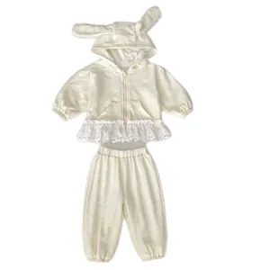 Ensemble d'automne pour bébé fille avec cardigan à oreilles de lapin et pantalon à dentelle