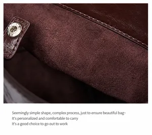 Detail des Magnetverschlusses an Leder-Beuteltasche mit weichem Wildlederfutter