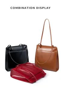 Sacs cabas minimalistes en cuir noir, marron et rouge avec de longues bandoulières