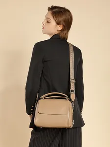 Klassische Khaki-Echtledertasche mit Retro-Webgurt für den täglichen Büro-Alltag