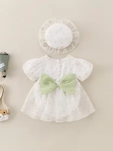 Vestido mameluco de verano para bebé con flores, sombrero y lazo grande de perlas