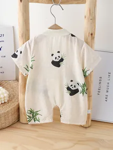 Baby-Einteiler aus Baumwolle mit Panda- und Bambusmotiven im Retro-China-Stil