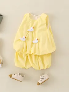 Toddler girl two-piece yellow cotton set with 3D duck decorations and bloomers
