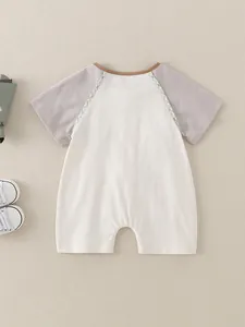 Pagliaccetto neonato in cotone a maniche corte con maniche raglan grigie per l'estate