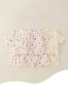 Détails de trois ensembles de pyjamas d'été en coton pour bébé avec motifs d'animaux