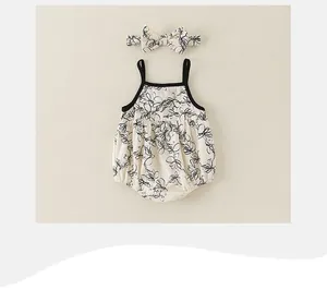 Ensemble barboteuse d'été à fleurs pour bébé avec bandeau assorti en crème chic