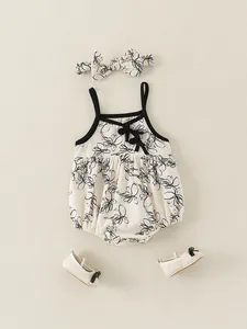 Ensemble barboteuse à fleurs pour bébé fille avec bandeau et chaussures assortis
