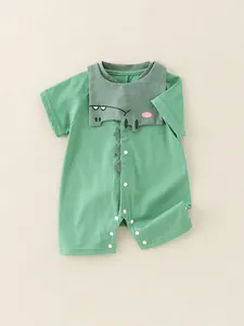 Short sleeve baby bodysuit in soft green cotton with 3D cartoon crocodile patch