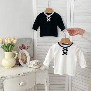 T-shirt bambina a maniche lunghe in cotone con girocollo a contrasto e fiocco decorativo