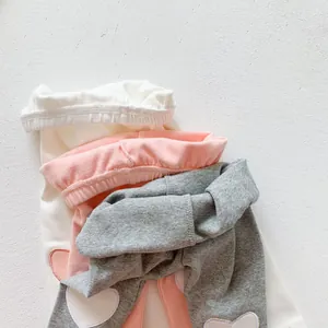 Lot de trois leggings pour bébé en ivoire rose et gris avec motifs cœurs brodés