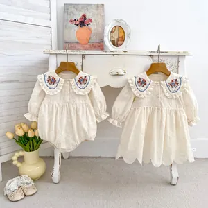 Barboteuse Robe Bébé Fille Broderie Florale Col Claudine Manches Longues Coton Blanc Cassé Style Pastoral Tenue Bambin