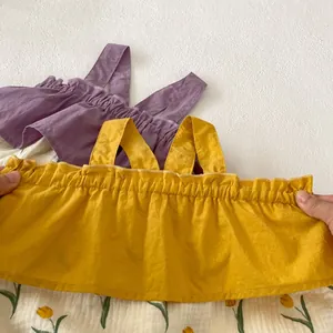 Barboteuse bébé sans manches à fleurs tulipes avec volants en violet et jaune