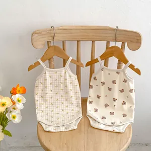 Infant cotton bodysuits set with yellow floral plaid and cute brown bear prints