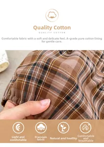 Détail de la doublure en coton de classe A avec texture à carreaux pour bébé fille