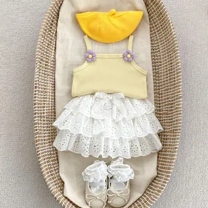 Conjunto de verano para niña con top amarillo floral y falda de encaje con volantes