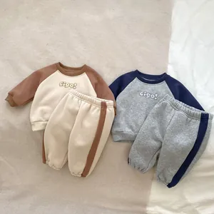 Kids thermal fleece tracksuit sets with Gigo letter print in beige and grey colors