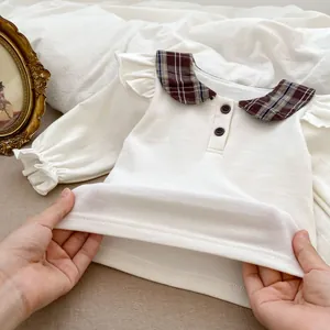 Elastisches Oberteil für Baby-Mädchen mit Karokragen und Rüschendetails an Schultern