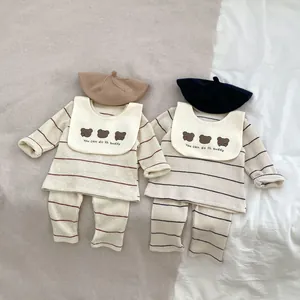 Pyjama Bébé à Rayures Haut à Manches Longues Pantalon et Bavoir Ours en Tricot de Coton Côtelé Tenue de Détente pour Nourrissons