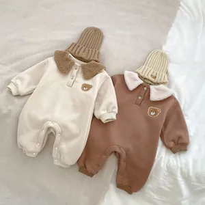Body per Neonati Foderato in Fleece Con Cappello E Scarpe Simpatico Teddy Bear Patch Pagliaccetto Caldo Manica Lunga