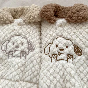 Winter infant thermal two-piece set with cartoon dog embroidery and quilted fleece fabric