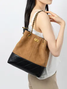 Borsa Tote da Donna in Vera Pelle Borsa a Tracolla Trapuntata con Catena Stile Commuter Elegante Borsa Secchiello Grande Capacità Borsa Casual