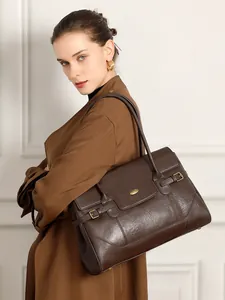 Borsa tote classica in vera pelle marrone scuro con logo dorato e manici lunghi