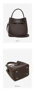 Vue détaillée de la poche arrière et des clous de fond du sac seau en cuir marron foncé