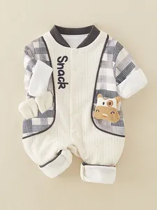 Tutina neonato a maniche lunghe in cotone con patchwork a quadretti e toppa di orso