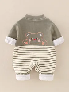 Tutina neonato a righe con ricamo orsetto in verde oliva e beige di alta qualità