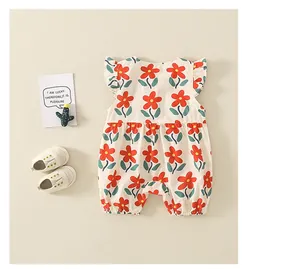 Flachbild von Baumwolle Baby-Body mit Blumenmuster und Rüschen an den Schultern