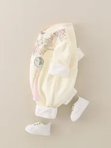 Barboteuse en coton pour nouveau-né fille avec imprimé floral chinois et pompon élégant