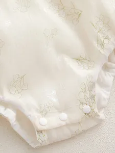 Body bébé à fleurs avec boutons-pression et tissu texturé doux en coton