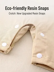 Short sleeve baby bodysuit in soft cotton featuring eco-friendly resin snap buttons